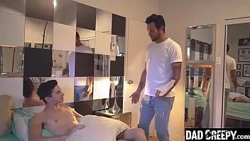 Putar Ayah tiri yang haus mendominasi anak tirinya yang lucu - beau reed, jake nobello - dadcreepy.com