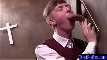play Zondige tiener pijpt de priester - yespadre.com