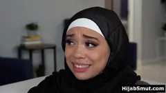 Jouer Sweet frère musulman et le sexe interdit de la première fois