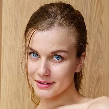 Pornstar Lana Broks